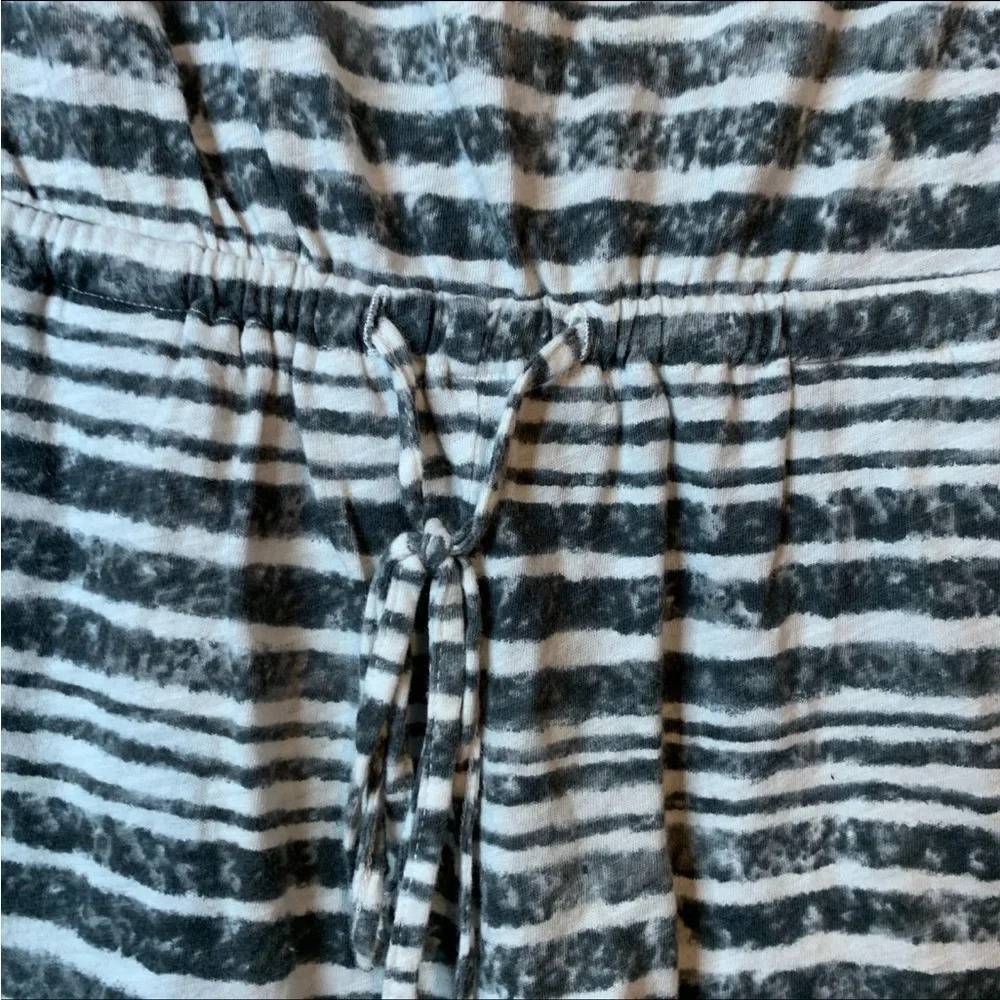 C&C California, Wht/Grey Romper, Small - Picture 4 of 5